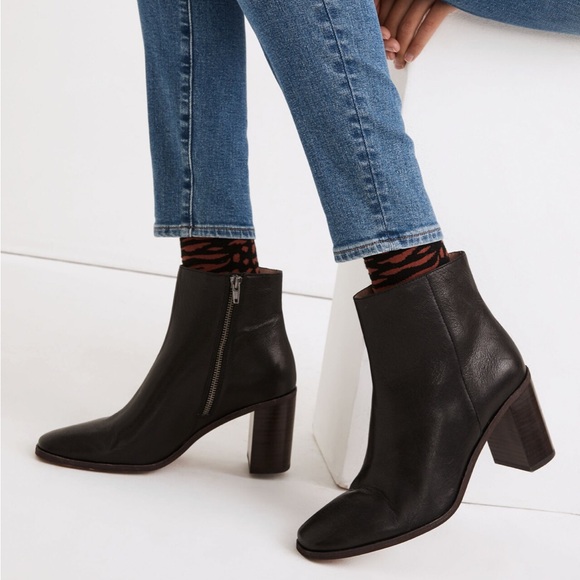 Madewell The Greer Boot in Leather (size: 8) (color: true black) - Picture 2 of 10